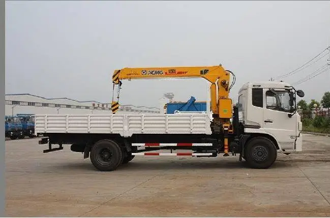 7-ton crane pickup Truck in UAE