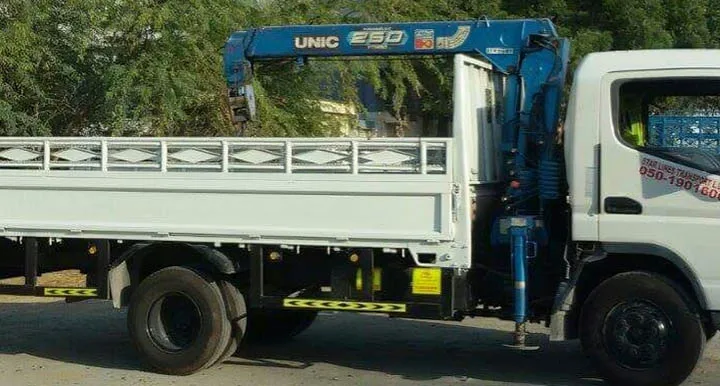 3-ton crane pickup Truck in UAE